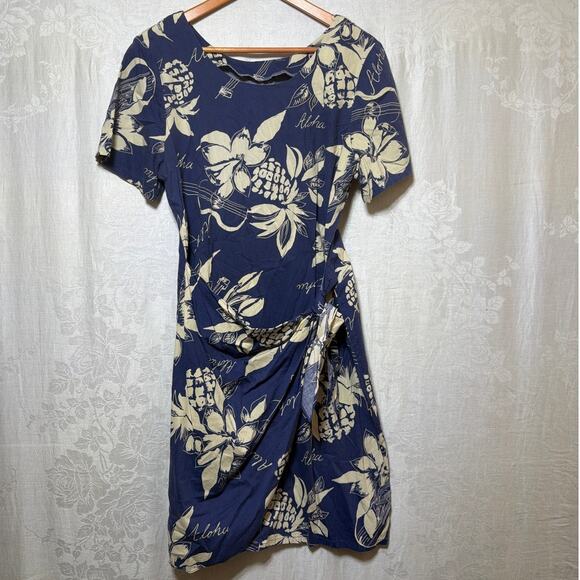 Hilo Hattie Dresses & Skirts - Hilo Hattie Dress Medium Blue Cream Floral Pineapple Print Made in Hawaii Sarong